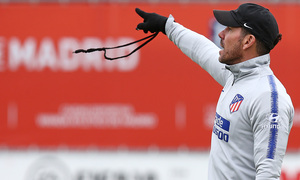 Temporada 18/19. Entrenamiento en la ciudad deportiva Wanda. Simeone durante el entrenamiento.