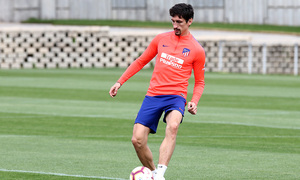 Temporada 18/19. Entrenamiento en la ciudad deportiva Wanda. Savic durante el entrenamiento.