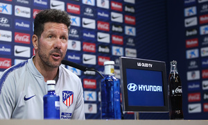 Temporada 18/19. Rueda de prensa de Simeone en la ciudad deportiva Wanda.