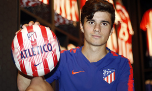 Adrián Ferreras, capitán del Atlético de Madrid Juvenil División de Honor