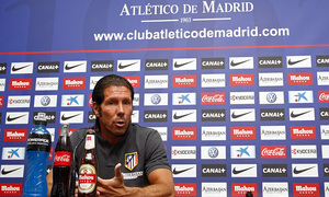 Temporada 13/14. Rueda de prensa de Simeone en el Cerro del Espino