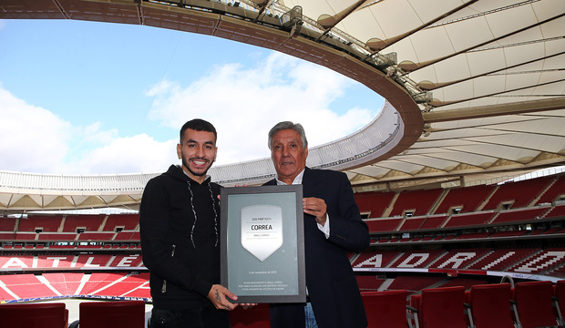 temporada 19/20. Placa 200 partidos Correa Cacho Heredia