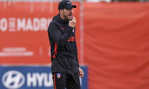 Temporada 19/20. Entrenamiento primer equipo en Majadahonda. simeone