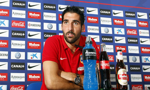 temporada 13/14.Rueda de prensa Raúl García en la ciudad deportiva de Majadahonda
