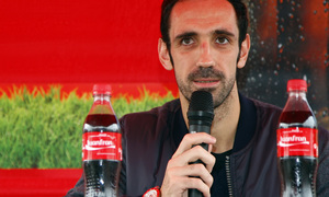 Temporada 13/14. Acto Cocacola. Juanfran hablando durante el acto