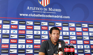 Temporada 13/14. Rueda de prensa de Simeone en el Cerro del Espino