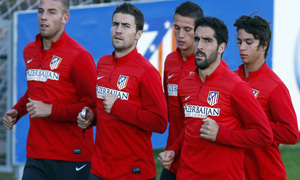 Temporada 13/14. Entrenamiento. Equipo entrenando en Majadahonda. Jugadores corriendo