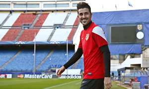 temporada 13/14. Champions. Estadio Vicente Calderón. Villa sonriendo