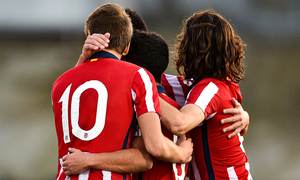 Temp 2020/21 | ATM Madrileño B celebración piña