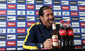 temporada 13/14. rueda de prensa de Simeone en Majadahonda.