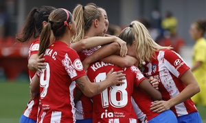 Temporada 21-22 | Atlético de Madrid Femenino | Piña Celebración