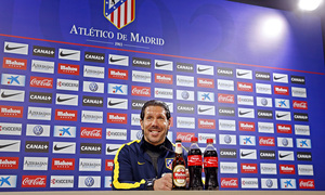 temporada 13/14. rueda de prensa de Simeone en Majadahonda.