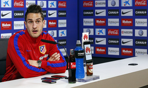 temporada 13/14. rueda de prensa de Koke en Majadahonda