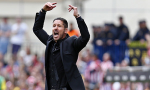 temporada 13/14 Partido. Atlético de Madrid_Villarreal. Simeone haciendo gestos a la grada