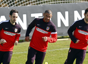 Temporada 12/13. Entrenamiento, Juanfran, Cata y Adrián corriendo durante el entrenamiento en la Ciudad Deportiva de Majadahonda