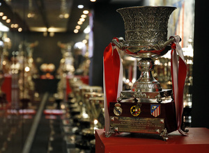 temporada 13/14. Museo. La supercopa expuesta en el Museo