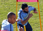 temporada 14/15 . Entrenamiento en la Ciudad deportiva de Majadahonda. Arda realizando ejercicos físicos durante el entrenamiento