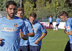 temporada 14/15 . Entrenamiento en la Ciudad deportiva de Majadahonda. Raúl García corriendo durante el entrenamiento