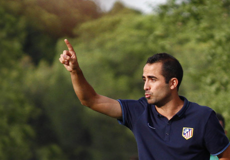 Temp 2014-2015. Miguel &Aacute;ngel Sopuerta dirigiendo al equipo