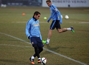 temporada 14/15. Entrenamiento en la ciudad deportiva de Majadahonda. Koke controlando un balón durante el entrenamiento