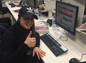 Temp. 2014-2015. Nicole en Marca contestando a las preguntas del chat