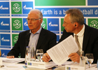 Beckenbauer en la presentación de Fútbol por la Amistad