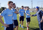 temporada 14/15. Entrenamiento en la ciudad deportiva de Majadahonda. Jugadores visitando el clinic de la fundación