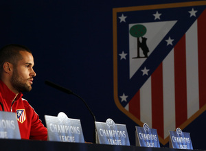 Mario Suárez compareció ante los medios de comunicación en la sala VIP del Calderón en la previa del partido frente al Real Madrid