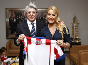 Lidia, con nuestro presidente Enrique Cerezo