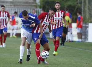 Héctor fue el autor de tres de los cuatro goles del Atlético B frente al Atlético de Pinto