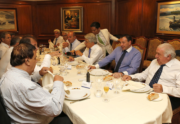 Comida de directivas antes del partido ante Las Palmas