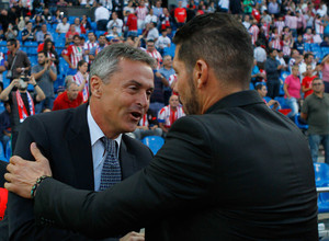 temp. 2015-2016 | Simeone saluda a Fran Escribá