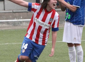 Temporada 2012-2013. Laura Ortiz celebra con rabia su segundo gol
