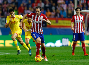 Temporada 15/16. Diego Godín ante el 