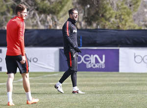 temporada 15/16. Entrenamiento en la ciudad deportiva de Majadahonda.  Simeone durante el entrenamiento