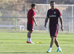 temporada 16/17. Entrenamiento en la ciudad deportiva Wanda. Simeone durante el entrenamiento