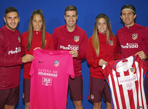 temporada 16/17. Foto Solán de Cabras camiseta cáncer de mama.