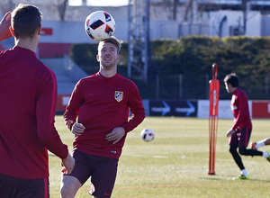 temporada 16/17. Entrenamiento en la ciudad deportiva Wanda. Roberto durante el entrenamiento
