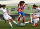 Temporada 2012-2013. Gema Prieto regatea a dos jugadoras en el partido del Féminas C
