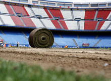 Cambio de césped concierto de Bon Jovi
