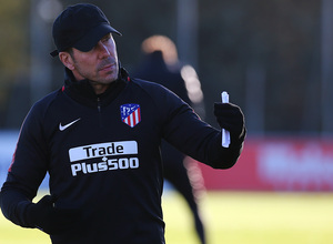 temporada 17/18. Entrenamiento en la ciudad deportiva Wanda. Simeone durante el entrenamiento