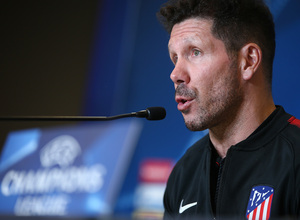 temporada 17/18. Rueda de prensa de previa de Champions Atlético Roma en el Wanda Metropolitano. Simeone rueda de prensa