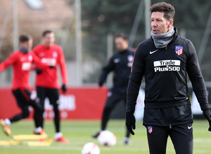 temporada 17/18. Entrenamiento en la ciudad deportiva Wanda. Simeone durante el entrenamiento