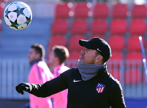 temporada 17/18. Entrenamiento en la ciudad deportiva Wanda previa Champions Chelsea. Simeone durante el entrenamiento