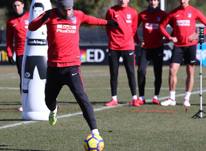 temporada 17/18. Entrenamiento en la ciudad deportiva Wanda. Griezmann durante el entrenamiento.