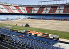 Comienza la instalación del nuevo césped del Calderón