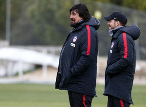 Temporada 17-18. Entrenamiento en la ciudad deportiva. 06_03_2018. Simeone y Germán Burgos.