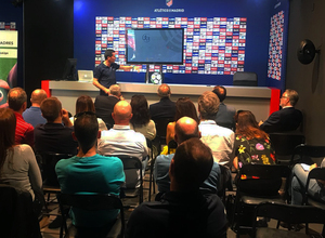 Escuela de padres Academia