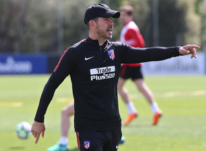 temporada 17/18. Entrenamiento en la ciudad deportiva Wanda. Simeone durante el entrenamiento