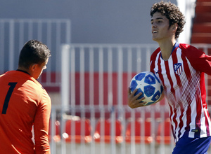 Temp 18/19 | Juvenil A - Brujas | Youth League | Sergio Camello celebración